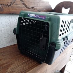 Pet Carrier / Cage