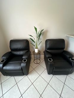 2 recliners