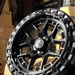 17” lock off-road commando 5x5 Matte black