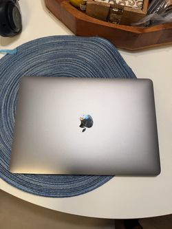 2020 MacBook Air 256GB