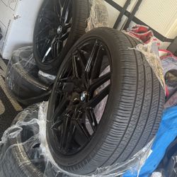 22 Inch 5 X 120 Staggered Wheels And Tires