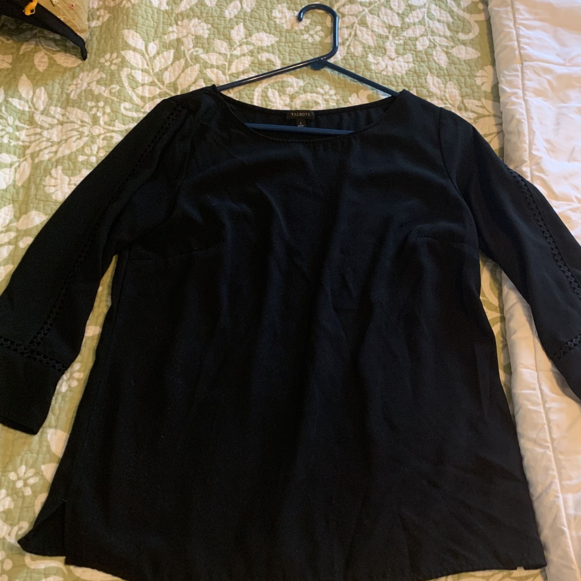 Talbots Size Small Black 3/4 Length Blouse