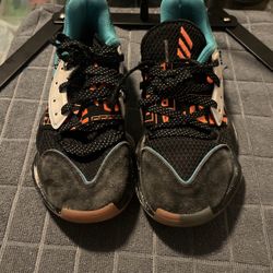 Adidas - James Harden