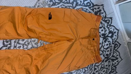 Snow pants/ snowboarding
