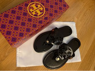 Tory Burch Black Jelly Thong Sandals Brand New size 5.5 women !
