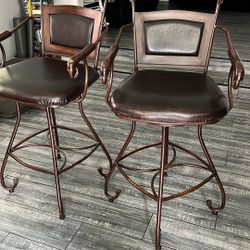 3 Bar Stools 