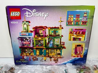 LEGO 43245 Disney The Magical Madrigal House