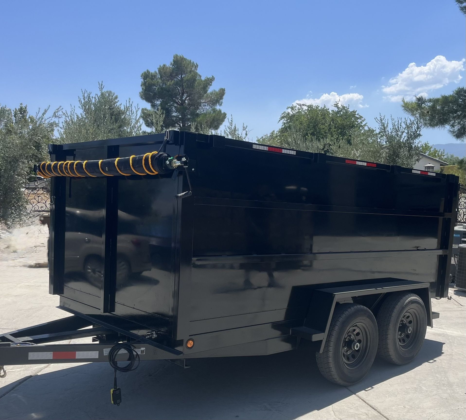 Hydraulic Dump Trailer With Tarp