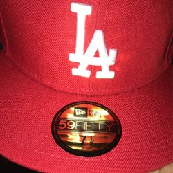 Red LA Fitted Hat 7 1/2