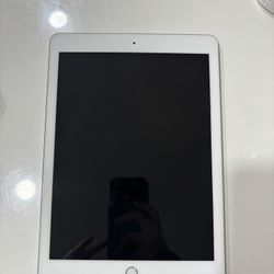 iPad 6th gen 128 gb