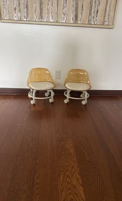 2 Kids Toddler Chairs
