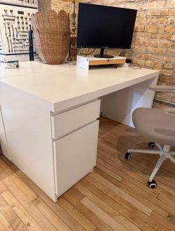 IKEA Malm Desk-white