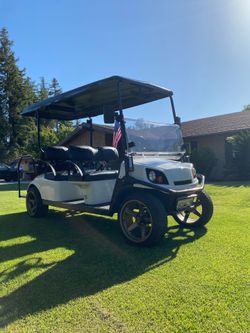 2020 Cushman golf cart