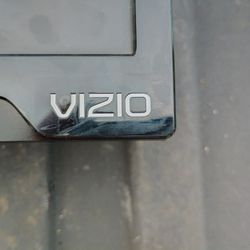 Vizio 32-in TV