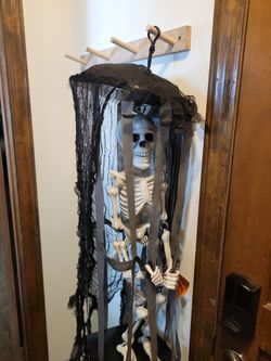 Dancing Skelton Halloween Decor