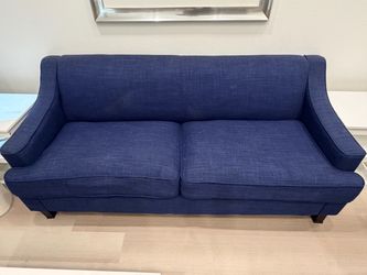 Moving Sale : 75” Beautiful Blue Comfortable Couch