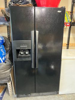 Free Amana Side-by-Side Refrigerator with Water and Ice Dispenser