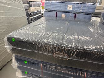 KING SIZE SIMMONS BEAUTYREST BLACK SERIES 3 XCS CLASS (MEDIUM) HYBRID MATTRESS & BOX SPRINGS BED SET