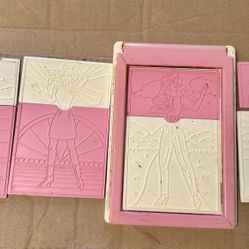 VINTAGE BARBIE SKETCH COLORING TOY FRAME AND 8 INTERCHANGEABLE PLATES ART GIRLS PRETEND PLAY OUTFITS 