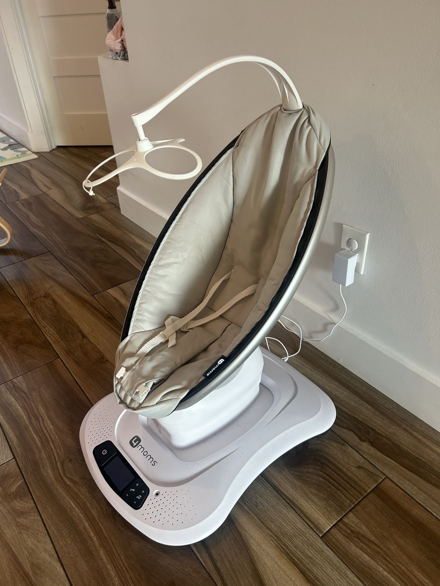Mamaroo 4 Moms