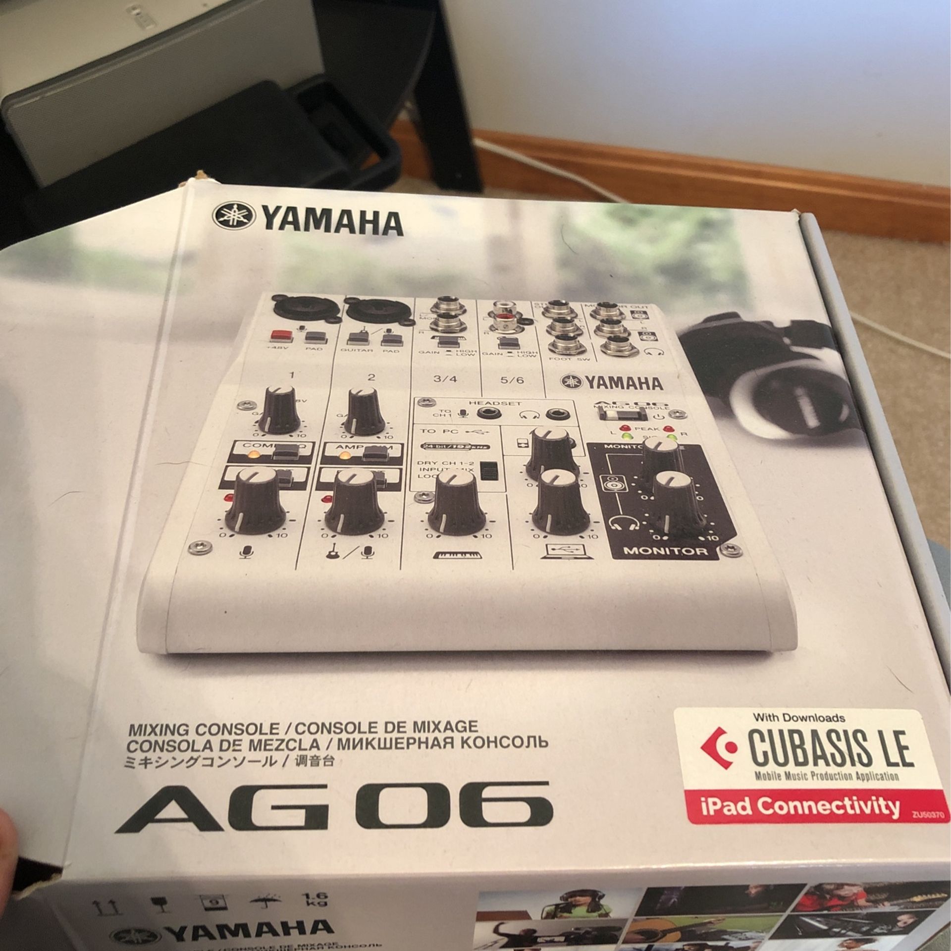 Yamaha Mixing Console AG06 BEST OFFER!