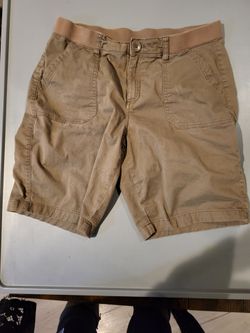🩳 Karen Scott Women’s Size 12 Khaki Bermuda Shorts – Stretch Ribbed Waist – 4 Pockets