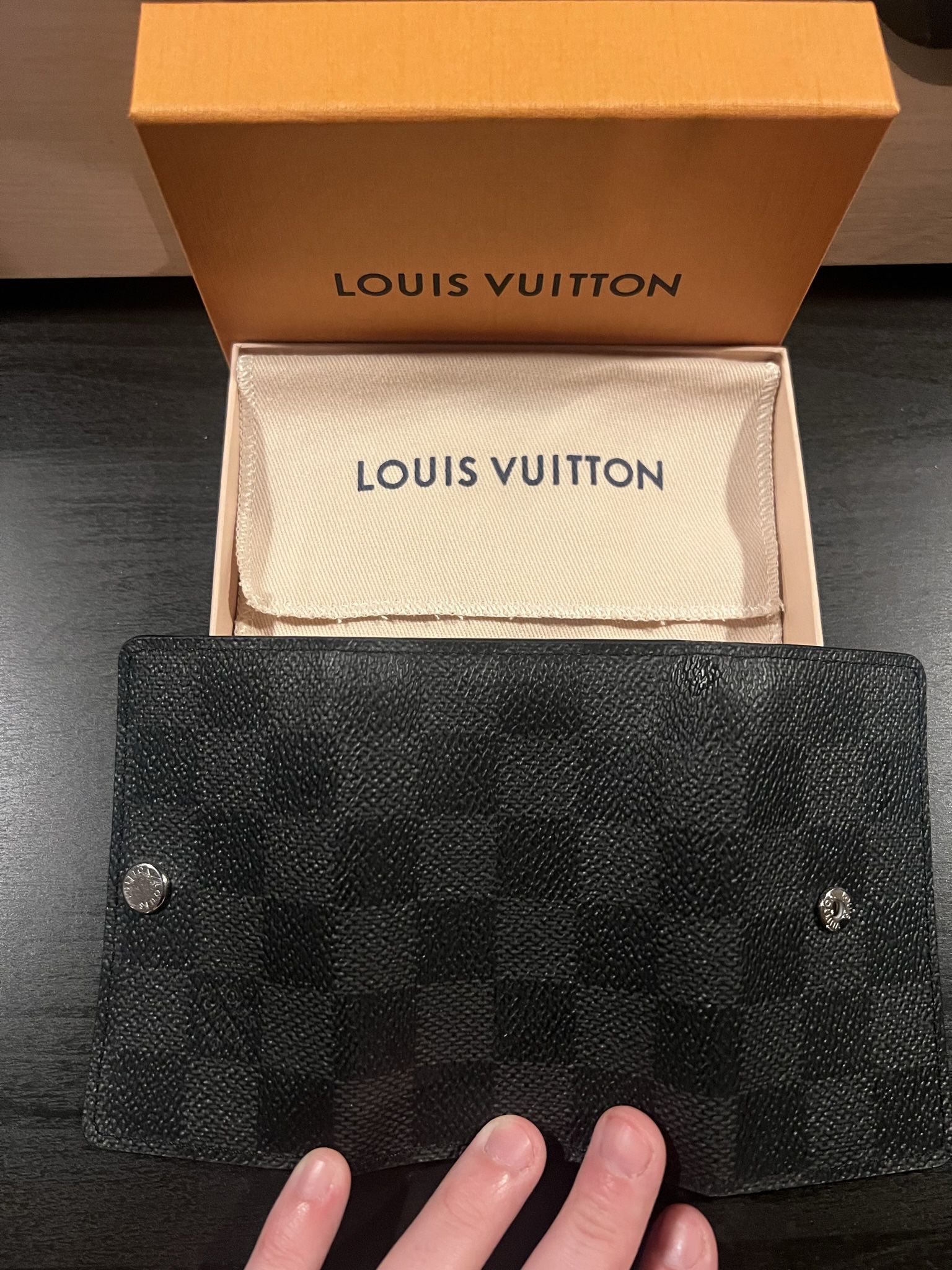 LOUIS VUITTON Damier Graphite Coated Canvas 6-Ring Key Case - clothing &  accessories - by owner - apparel sale 