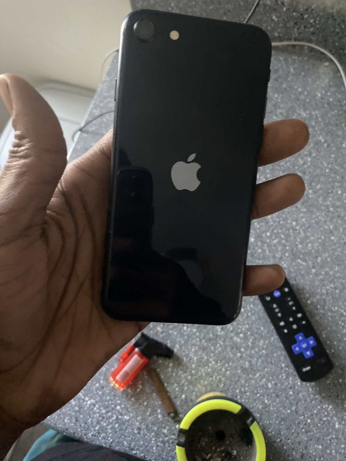 iPhone SE LIKE NEW With TikTok Black