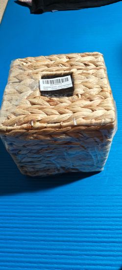 6" Square hyacinth woven tissue box cover is crafted