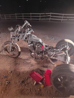 Custom Trike Motorcycle Project – Incomplete