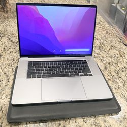 MAC Book Pro