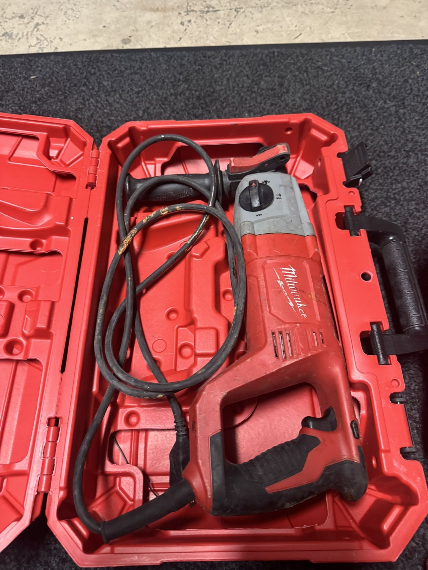 Milwaukee Chipping Hammer