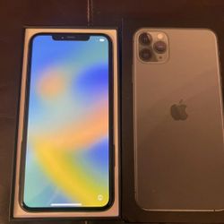 Apple    Phone   11   Pro   Max    Unlocked)