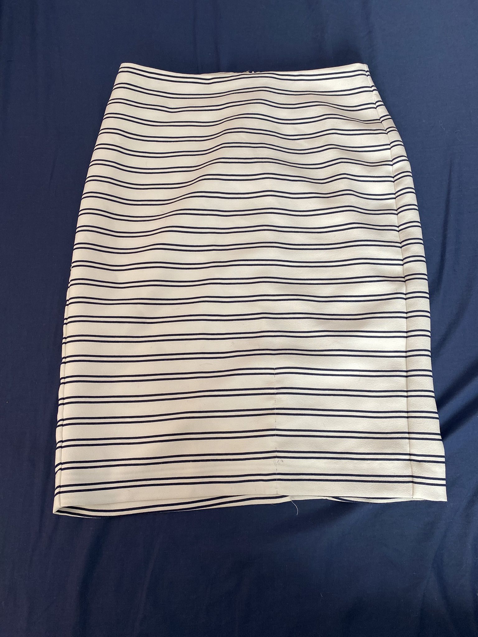 Banana Republic - Stripped Black and White Pencil Skirt