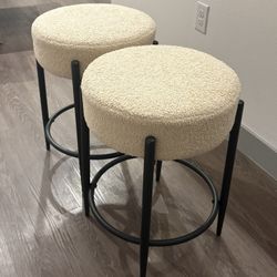 2 Boucle beige Stools 