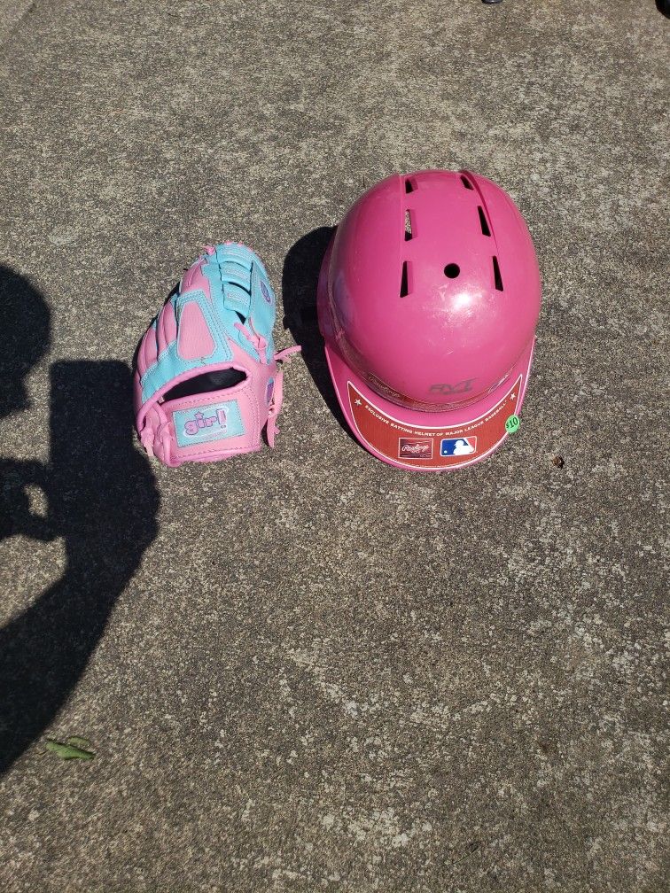 Rawlings T-Ball Helmet & Wilson Glove