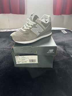 New Balance Womes Shoes