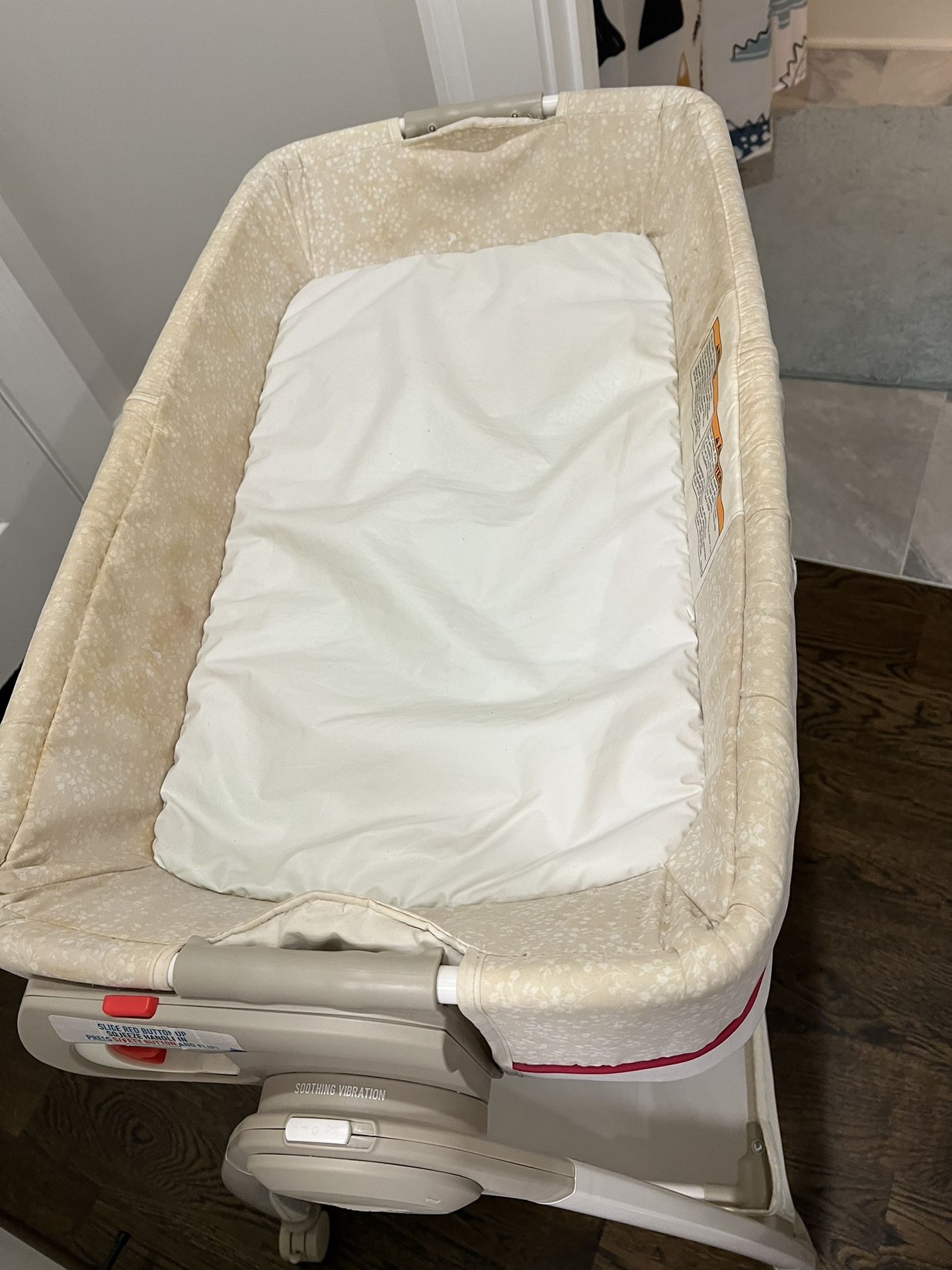 Graco Dream Changing Table & Bassinet