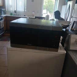 Galanz Microwave 