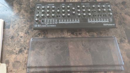 roland se02 synth