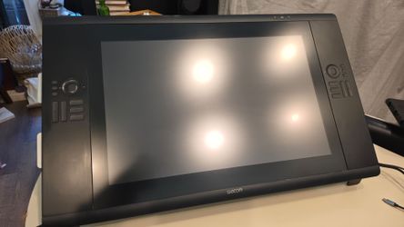 Wacom Cintiq 24HD- for repair- DTK2400K