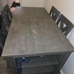 Dinner Table That Fits 4 Comfortable