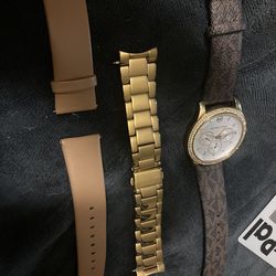 !!Brand be New Michael Kors Watch With 3 Interchangable!!