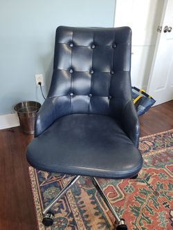 Navy blue tufted office chair