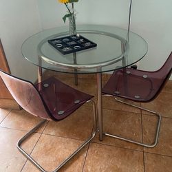 Table  with chairs