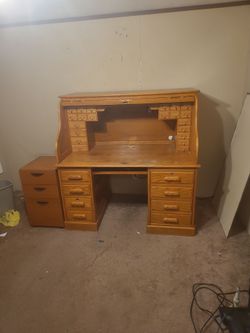 Roll top desk