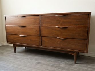 Vintage Mid-Century Modern 6-Drawer Walnut Dresser (Original, Sturdy)