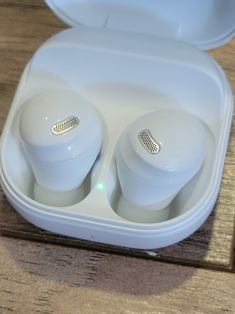 Like New Samsung - Galaxy Buds Pro True Wireless Earbud Headphones - White


