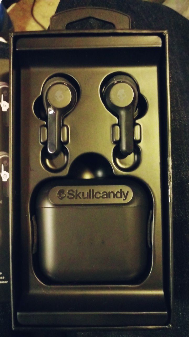 Skullcandy Indy truly wireless earbuds !