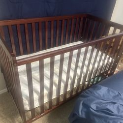 Crib That turns into Toddler Bed